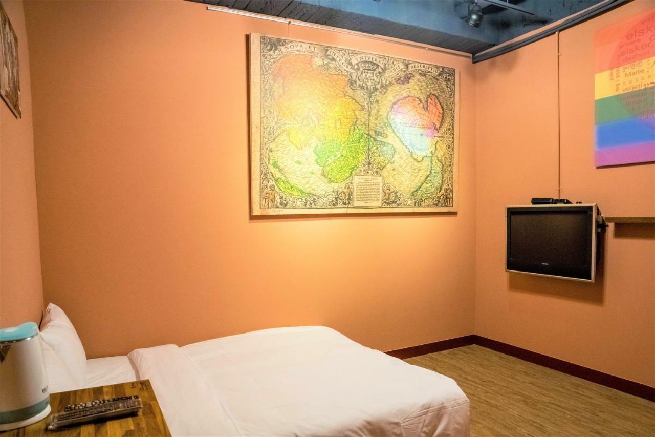DongNing Atlas Hotel Tainan Exterior foto